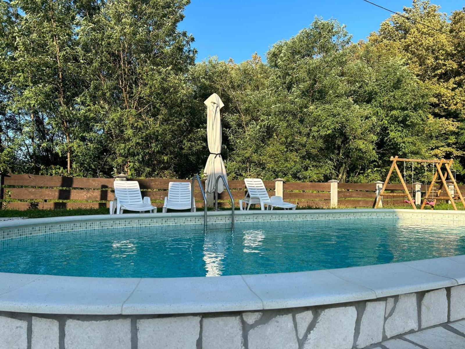 Villa Kuca Za Odmor Mazuran Karlovac Exterior foto