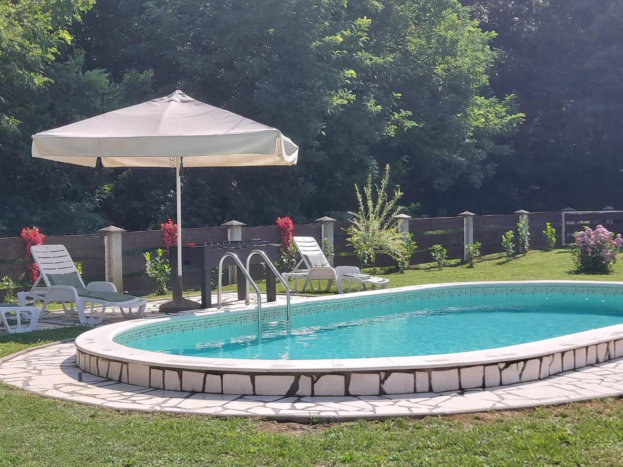 Villa Kuca Za Odmor Mazuran Karlovac Exterior foto